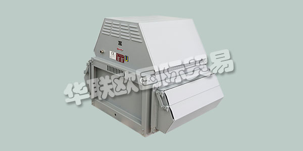 ALFRED EICHELBERGER GmbH&Co.KG是一家由業(yè)主管理，注重傳統(tǒng)的家族企業(yè)。自1931年Alfred Eichelberger成立以來，該公司在柏林Neuk?lln生產(chǎn)風(fēng)扇和空氣技術(shù)產(chǎn)品