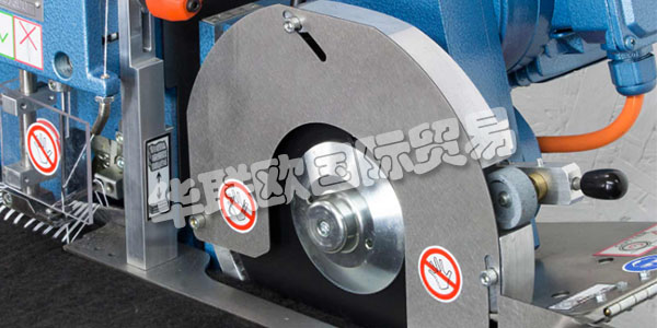 德國(guó)DOHLE主要產(chǎn)品：DOHLE縫紉機(jī)、包縫機(jī)、鏈?zhǔn)娇p紉機(jī)、立式縫紉機(jī)等。DOHLE GMBH&Co. KG的亞琛自1870年與高素質(zhì)的員工的專家為您的貨物在紡織品和地毯行業(yè)加盟的廣泛基礎(chǔ)的基礎(chǔ)。