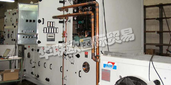 ROX-KLIMATECHNIK GmbH作為房間和工藝空氣技術(shù)設(shè)備和組件的制造商，是規(guī)劃者，工廠建設(shè)者和工廠操作員的合作伙伴。采用Rox-Klimatechnik GmbH中央空調(diào)的室內(nèi)空氣和工藝空氣技術(shù)有助于保持舒適的室內(nèi)氣候。清潔污染的廢氣是積極的環(huán)境保護(hù)。