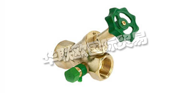 BENDER作為生產(chǎn)商(德國制造)，自1934年以來一直生產(chǎn)關(guān)閉和分配器配件以及定制系列產(chǎn)品。裝配時間短，使用壽命長、高效率和靈活性是公司產(chǎn)品的特征。