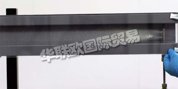 德國PFINDER主要產品：PFINDER防護蠟、清洗劑等。PFINDER是一家成功且獨立的公司，已有100多年的歷史。 Pfinder公司成立于1884年，從其作為頂級制造商和“符騰堡皇家法院供應商”的角色發展成為汽車行業，供應商和其他行業領域的靈活，稱職和創新的合作伙伴。 40多年蠟保護經驗的結果是獲得汽車行業OEM認證的產品，在空腔保護方面的市場領導地位以及他們在全球70多家汽車工廠中永久使用他們的產品。 Pfinder產品每年用于超過9,000,000個體內。