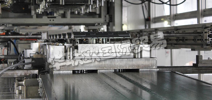 德國HELMERDING公司主要供應：德國HELMERDING壓力機,HELMERDING輸送系統，傳輸單元，單柱壓力機，雙柱壓力機，矯直機，開卷機，印刷機，卷材進料系統等產品。